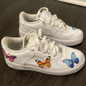 Custom Butterfly White Air Force 1 - Size 6Y - Worn Once